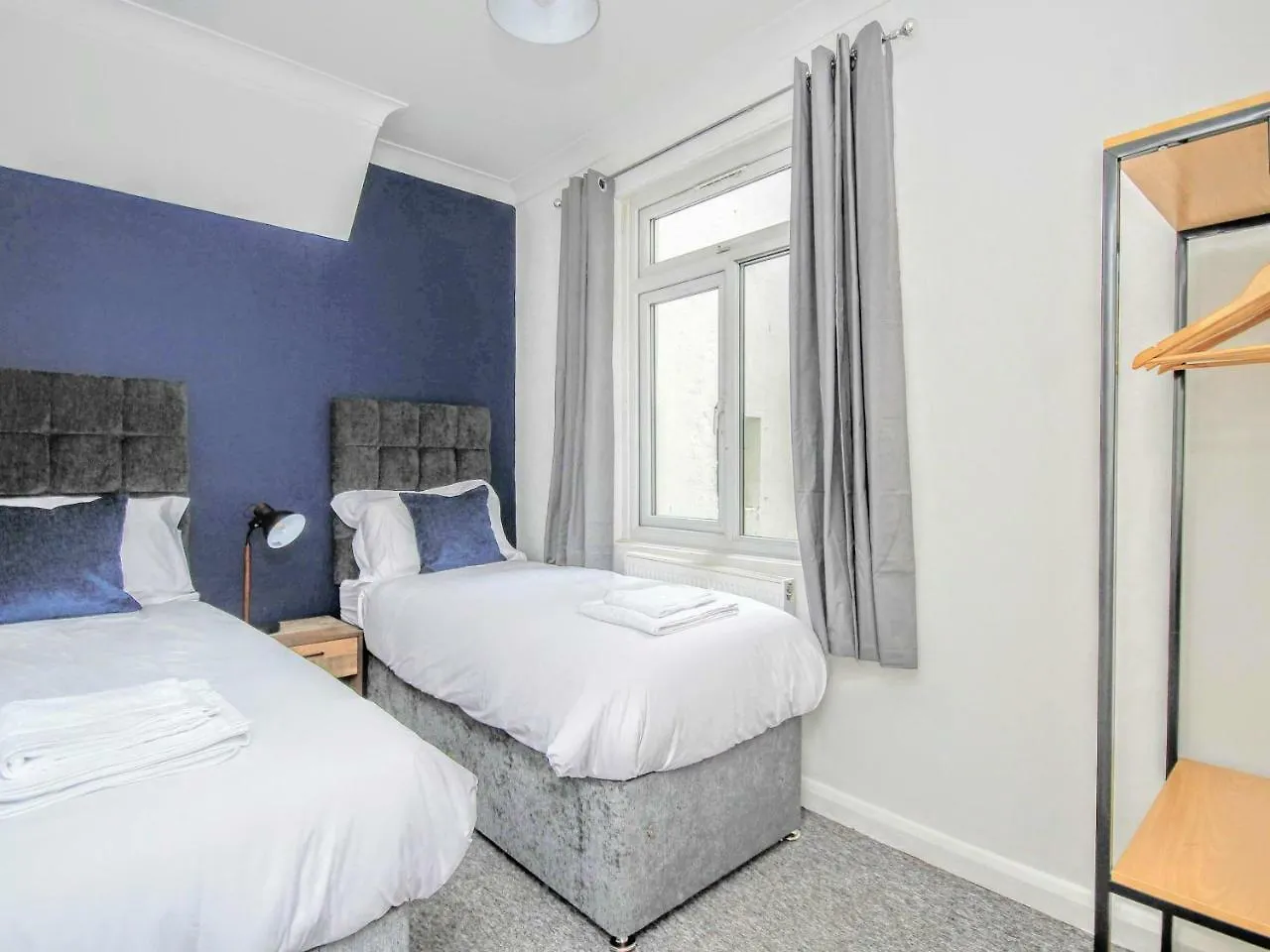 Queens Square Flat 1 Brighton Apartment