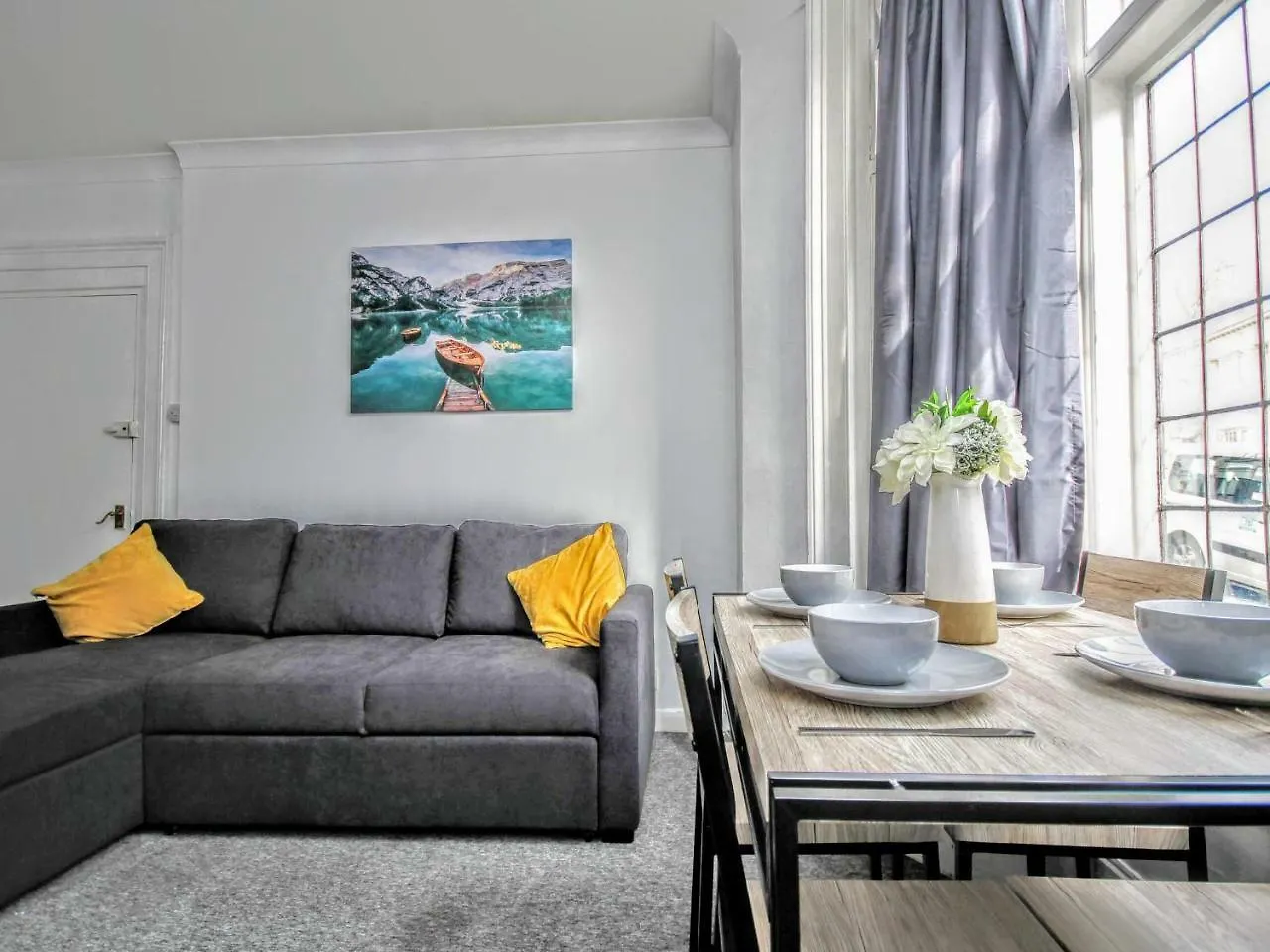 Queens Square Flat 1 Brighton Apartment