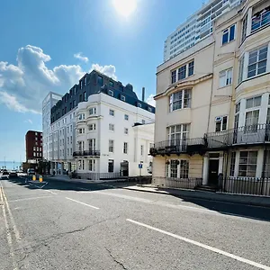 Apartment Two - Also Separate And Watersports, Brighton